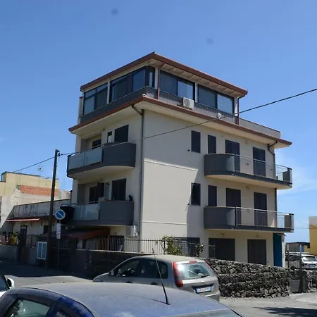 Daire Santanna Penthouse - Fondachello-apartments Com
