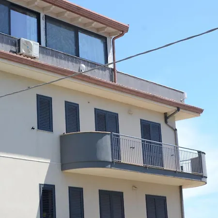 Santanna Penthouse - Fondachello-apartments Com Daire