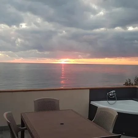 Apartament Santanna Penthouse - Fondachello-apartments Com